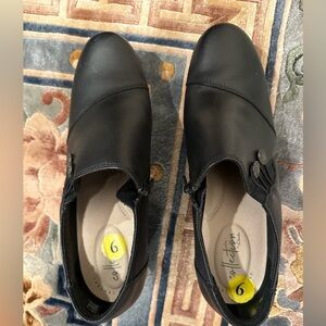 Clarks collection shoes new size 9